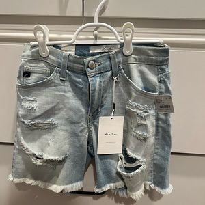 NWT KanCan Fray Hem denim shorts! Four inch inseam to the fray!